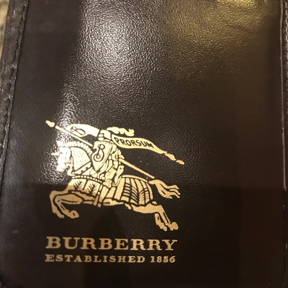 Burberry wallet - Picture 1 of 9